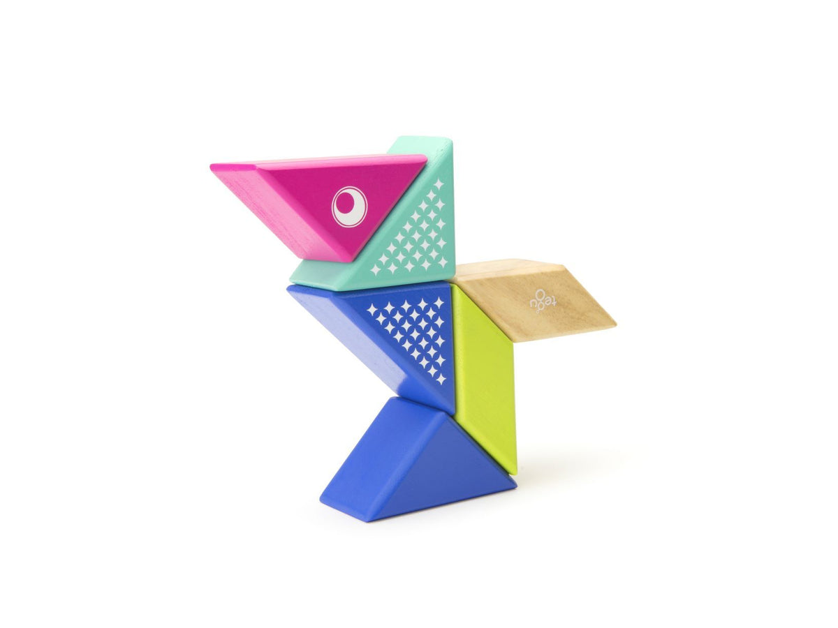 Tegu Magnetic Wooden Blocks - Travel Pals - Hummingbird