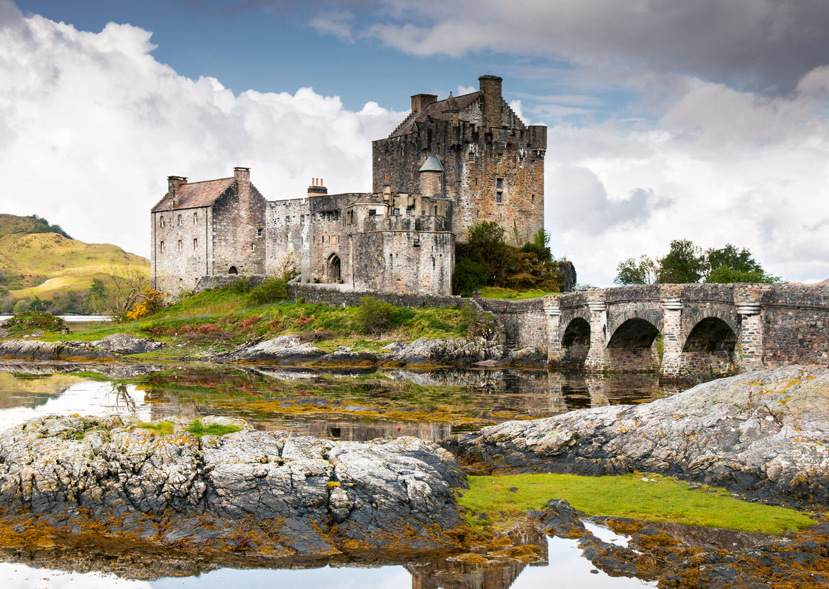 Beautiful Castles: Eilean Donan Castle, Scotland 1000pc [Ravensburger Puzzle]