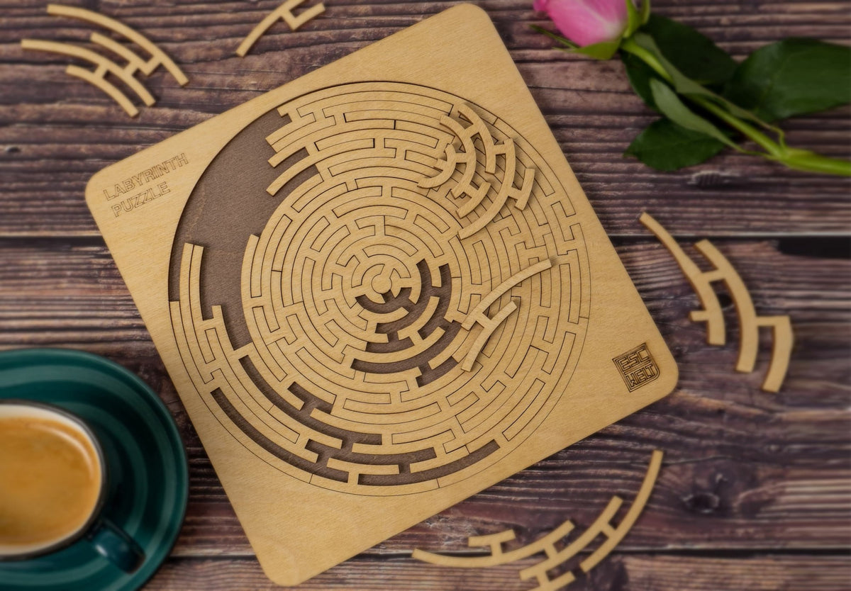 Labyrinth Puzzle - Escapeweldt Escape Room Puzzle Box