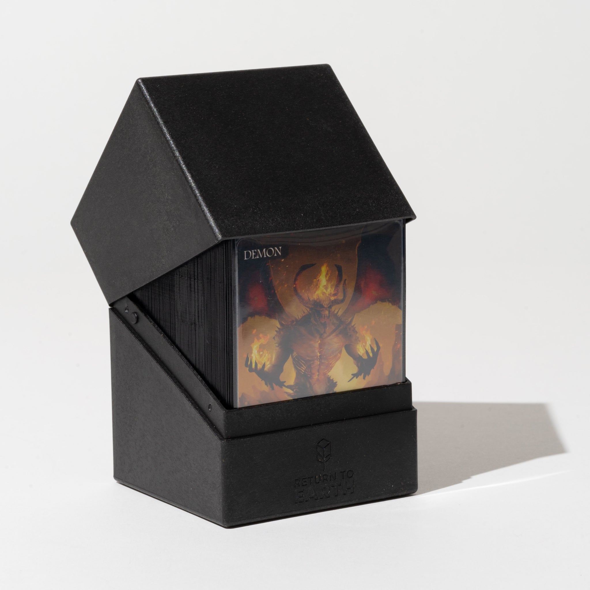 Ultimate Guard Boulder 100+ Return to Earth Deck Box - Black ...